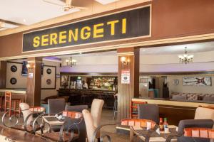 Zambezi Junction Lodge & Serengeti Restaurant