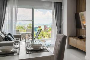 Phuket Rawai Sea View Apartment