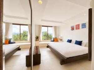 Hua Hin Beach Front Condo - Med style Suite Room