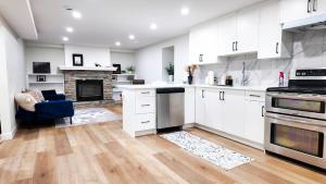 Cozy 2 bedroom Basement Suite