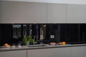 Villa Fasana-Apartment 1 by Vivi Rent