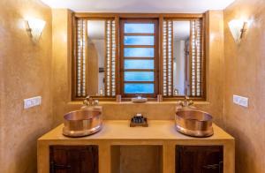 Staymaster Ashvini - Tropical 2BR Villa with Private Jet Pool & Shared Pool in Nerul