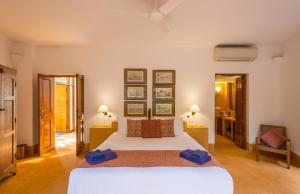 Staymaster Ashvini - Tropical 2BR Villa with Private Jet Pool & Shared Pool in Nerul