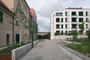 Atelier with Patio & Parking - Nusle Brewery