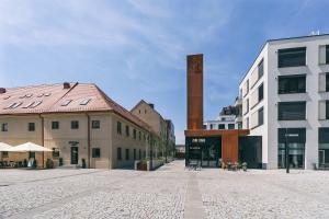 Apartment with Balcony & Parking - Nusle Brewery