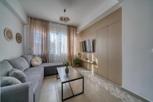 Zaklin home 1