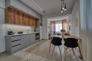 Zaklin home 1