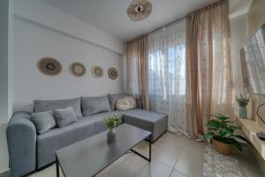 Zaklin home 1