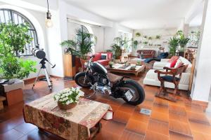 Villa Elena - Luxury Mansion in Rome