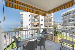Apartment Overlooking the Beach