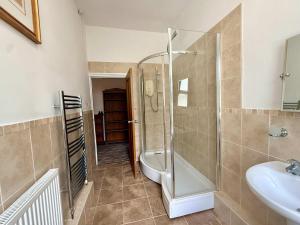 Kings Heath 2 bed with Free Parking & Fast WiFi