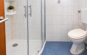 2 Bedroom Pet Friendly Apartment In Vir