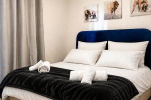 Village Blues Haven Relax & Unwind
