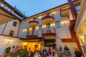 Vatër Hotel