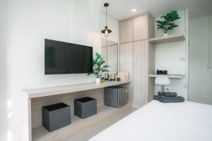 Sandana Studio Apartments - Studio 2