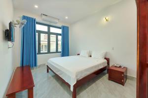 359 Beach Hotel