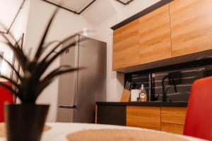 Dream Home Modern 2BR Apartment Turda Free Parking Near Salina Turda