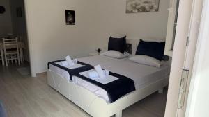 Amels Apartments Comfortable Family Stay Near Orikum Beach