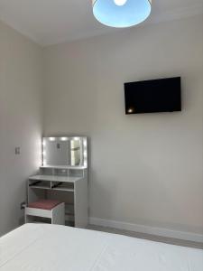 Lovely Faliro Apartment next to Flisvos