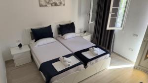 Amels Apartments Comfortable Family Stay Near Orikum Beach