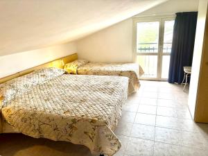 FOSCOLO Sunset House