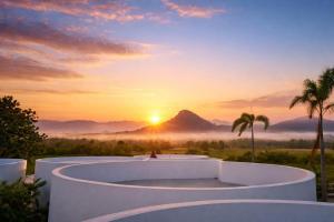 White Curve Villa