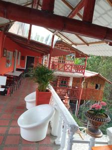 Finca con excelente vista a la piedra del Peñol y piscina privada