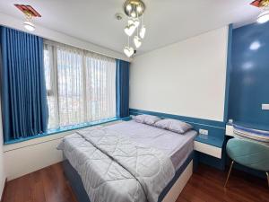 ESC Homes - Luxury 2BR at Kingdom 101 - Landmark 81 View