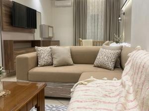 Chic & Secure F3 in Canastel - Private Parking