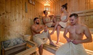 Villa 84 & Apartments - Sauna & Jacuzzi