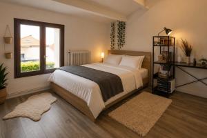 House for 11 people with a pool in La Rochelle