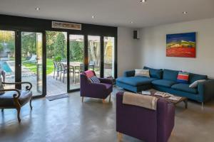 House for 11 people with a pool in La Rochelle