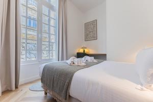 Appartement 2 Chambres en Duplex, Clim, Centre Ville