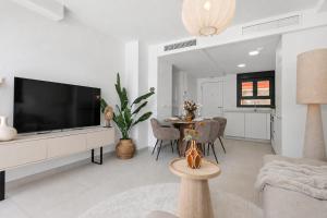 008 Luxury New Build 2 Bed Mijas Golf Apt, with Padel