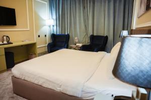 Al Mansour Plaza Hotel
