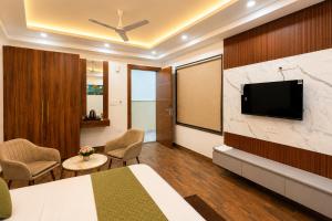 Mazestic Bay Hotel & Banquet
