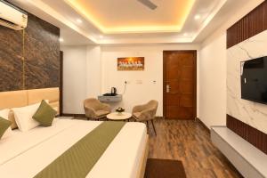 Mazestic Bay Hotel & Banquet