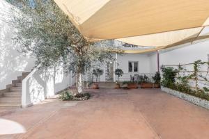Villa Serenedad by BarbarHouse