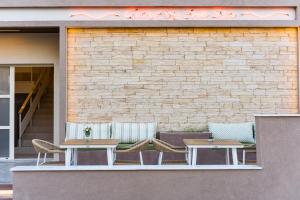 PR Suites by Prokopios