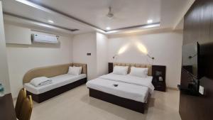 Hotel Elegance Inn, Miraj