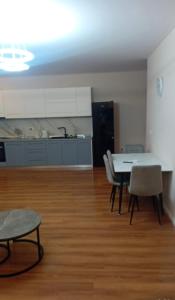 Beachside Modern Apartment in Golem