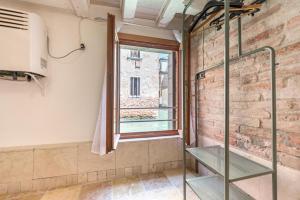 Balastro Design Rooms - Venice City Center