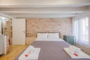 Balastro Design Rooms - Venice City Center