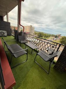Modern apartment near old town