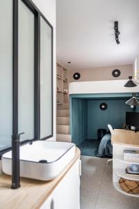 Mind design studio in the heart of gourmet Paris