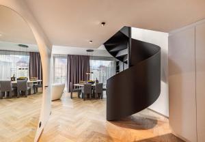Hotel Maximilian’s