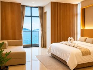 The Shore Premier Seaview Suite by YFL
