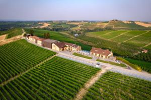 Montalbera Wine Suites - Adults Only