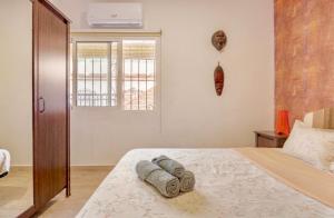 Quiet 3-bedroom house near Town Hall & Centre