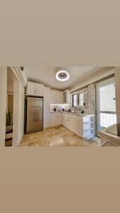 Athens Riviera Luxury 2BR Sleeps 6 Parking